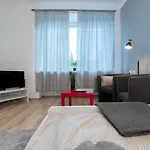 Cosy Studio In University District-Free Parking With Gate!