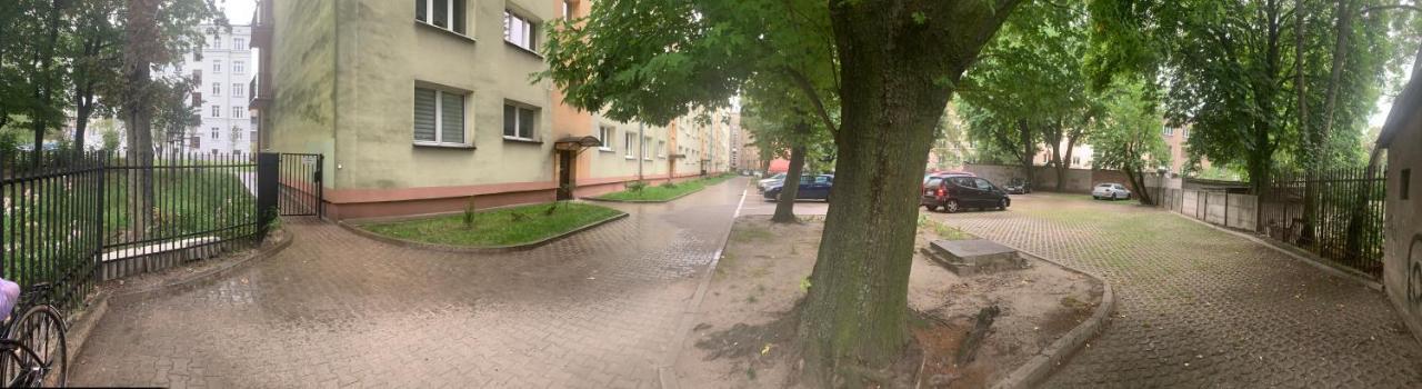 Apartament Cosy In District-free Parking With Gate! Łódź